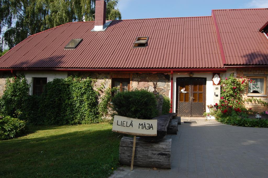 Kucuru Dzirnavas Hotel Lautere Buitenkant foto